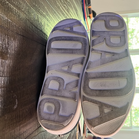 Prada LIMITED EDITION over embellished leather printed sneaker - Picture 7 of 10